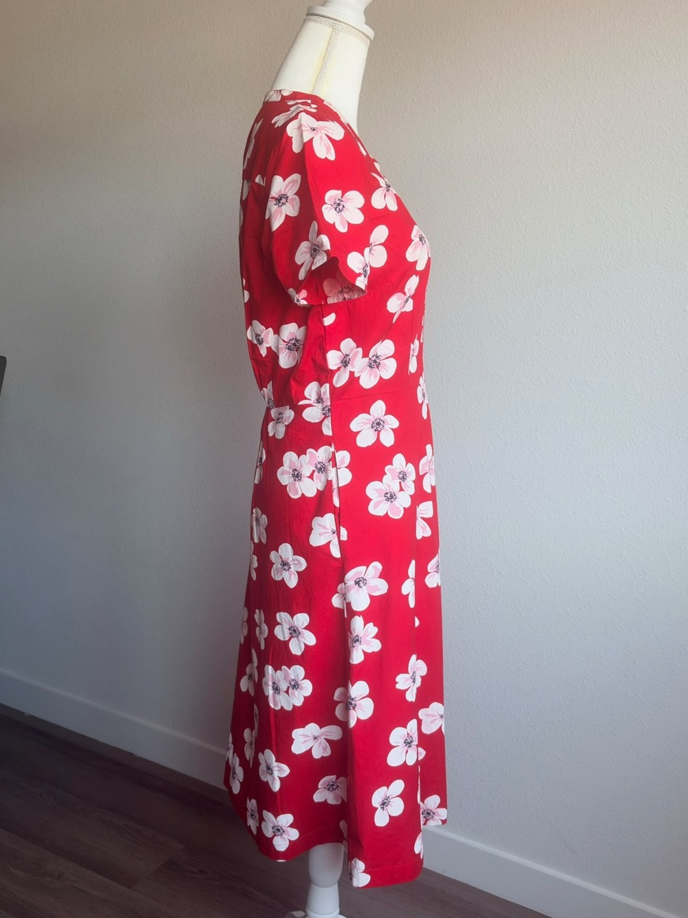NWT J.Crew Red Floral Fit & Flare Midi Dress with Pockets Size 8 - Picture 4 of 6